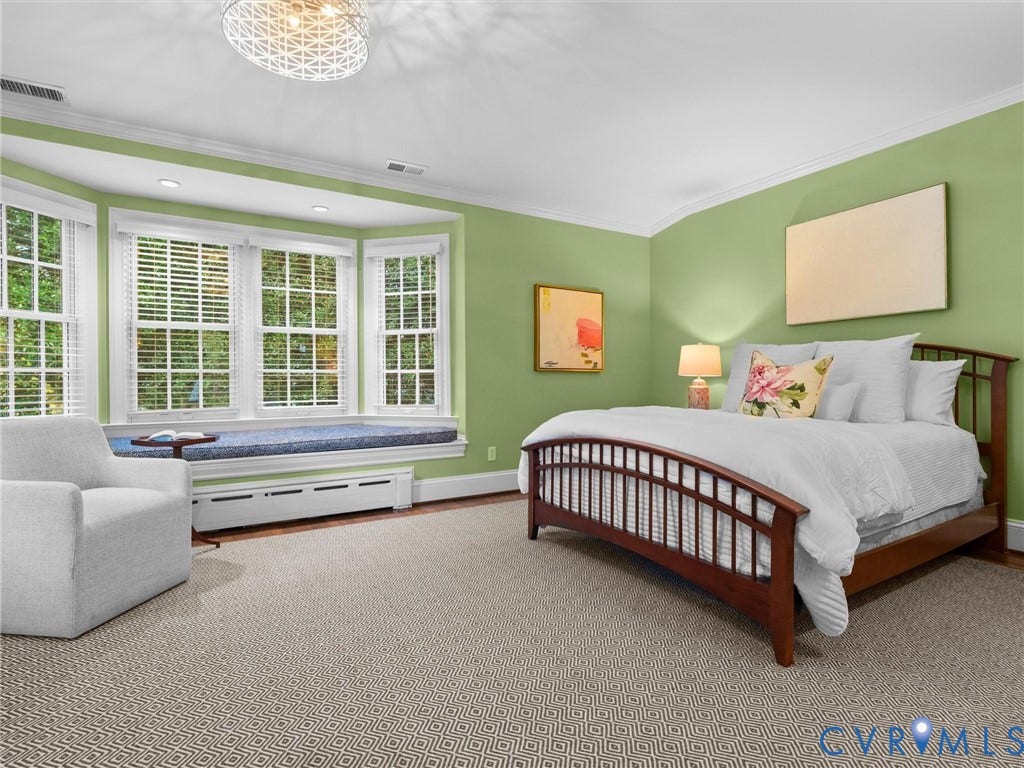 1 Greenway Lane, Hampton Gardens, Richmond, VA 23226 Large bedroom with reading alcove