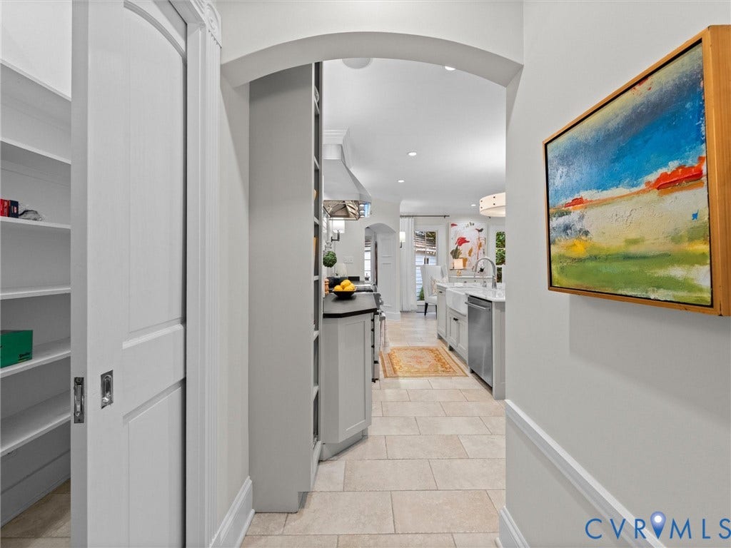 1 Greenway Lane, Hampton Gardens, Richmond, VA 23226 walk-in