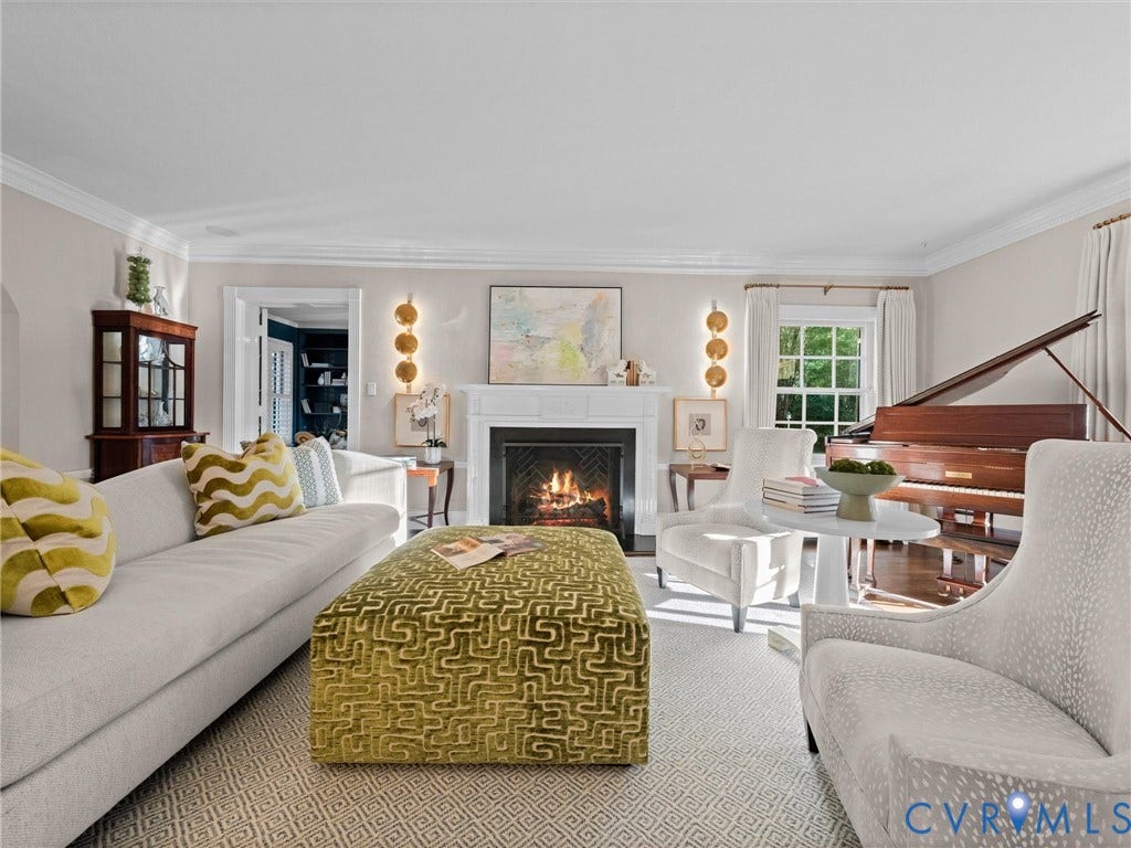 1 Greenway Lane, Hampton Gardens, Richmond, VA 23226 Stunning LR with detailed mantle and gas fireplace
