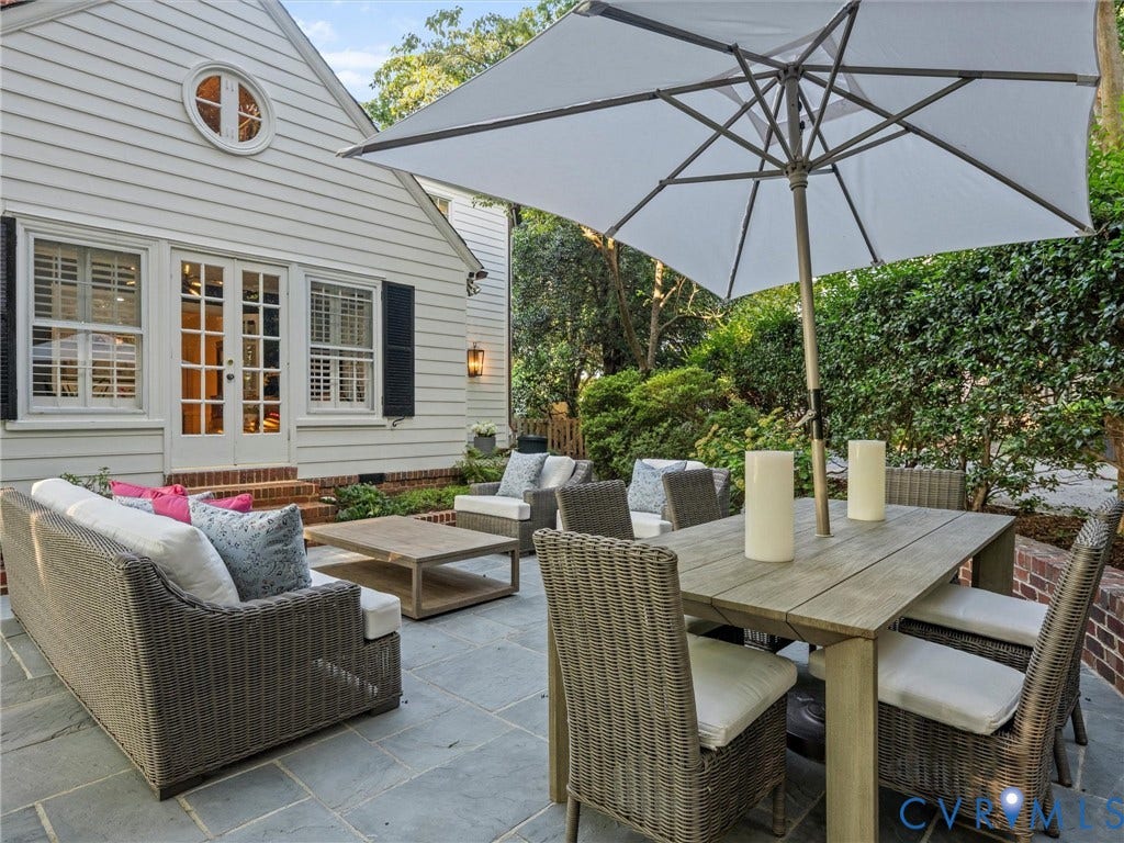 1 Greenway Lane, Hampton Gardens, Richmond, VA 23226 Private bluestone patio