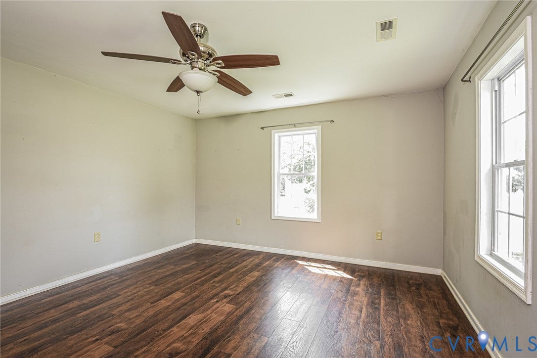825 Nottoway Avenue, Blackstone, VA 23824