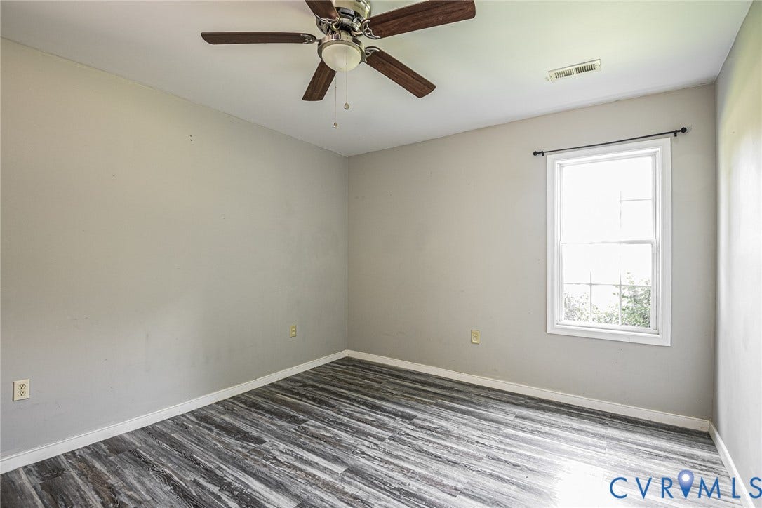 825 Nottoway Avenue, Blackstone, VA 23824