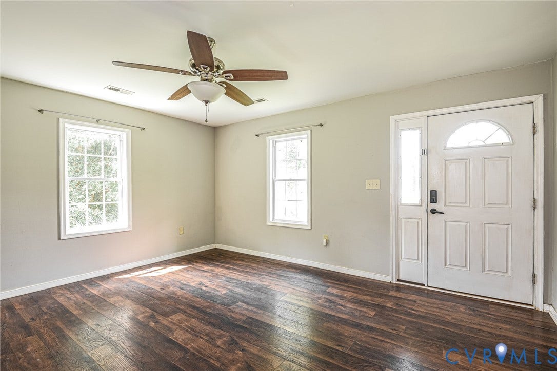 825 Nottoway Avenue, Blackstone, VA 23824