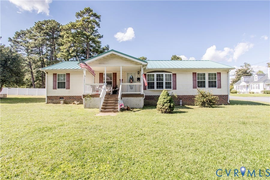 Property photo for 602 Temple Avenue, Emporia, VA