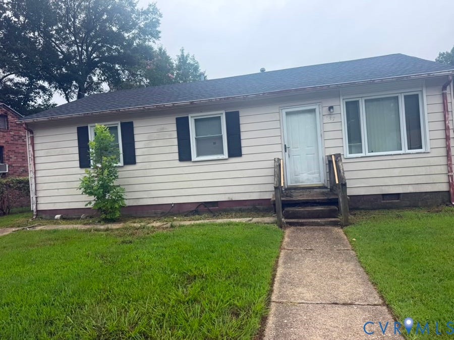 Property photo for 2337 Maclin Circle, Hopewell, VA