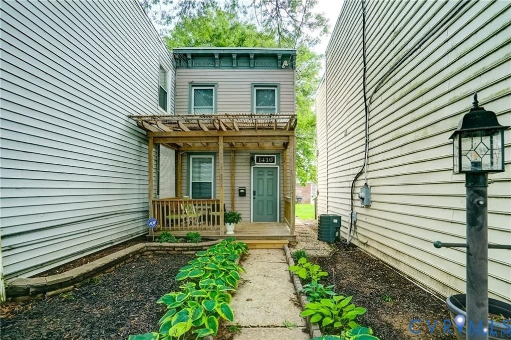 1410 W Clay Street, Richmond, VA 23220 Property entrance