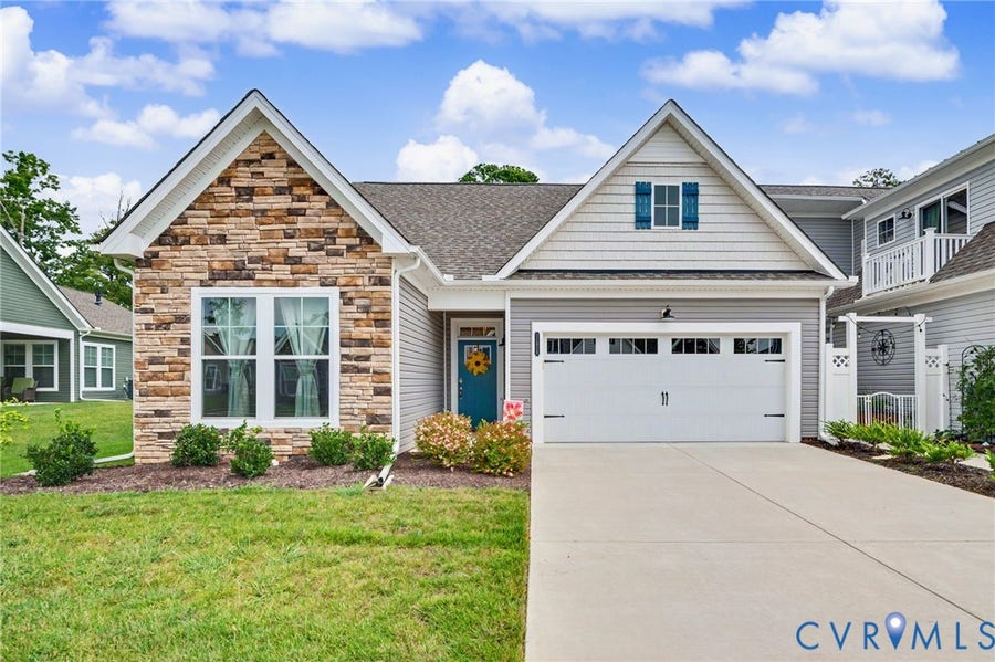 Property photo for 11618 Orchard Falls Circle, Glen Allen, VA