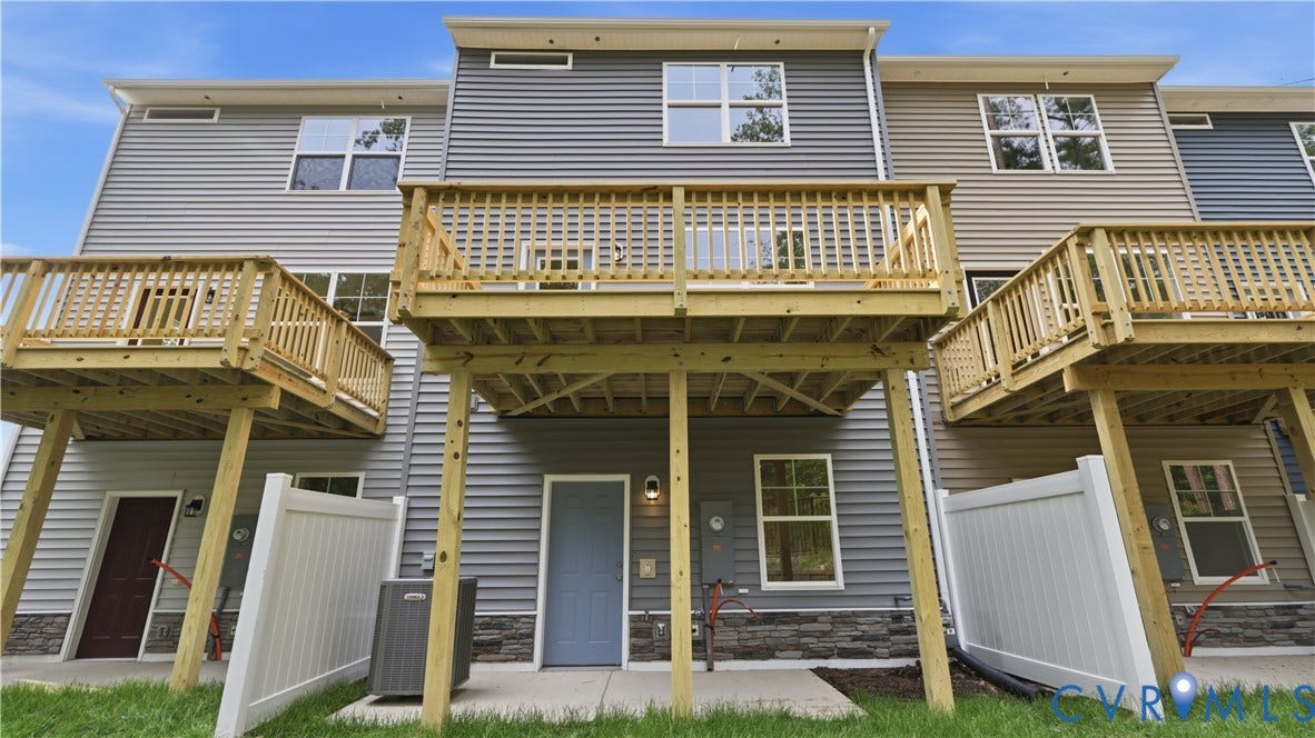 16306 Alexandria Court, Hampton Ridge At Hampton Park, Moseley, VA 23832 This home is MOVE-IN READY! The photo represents the actual home.