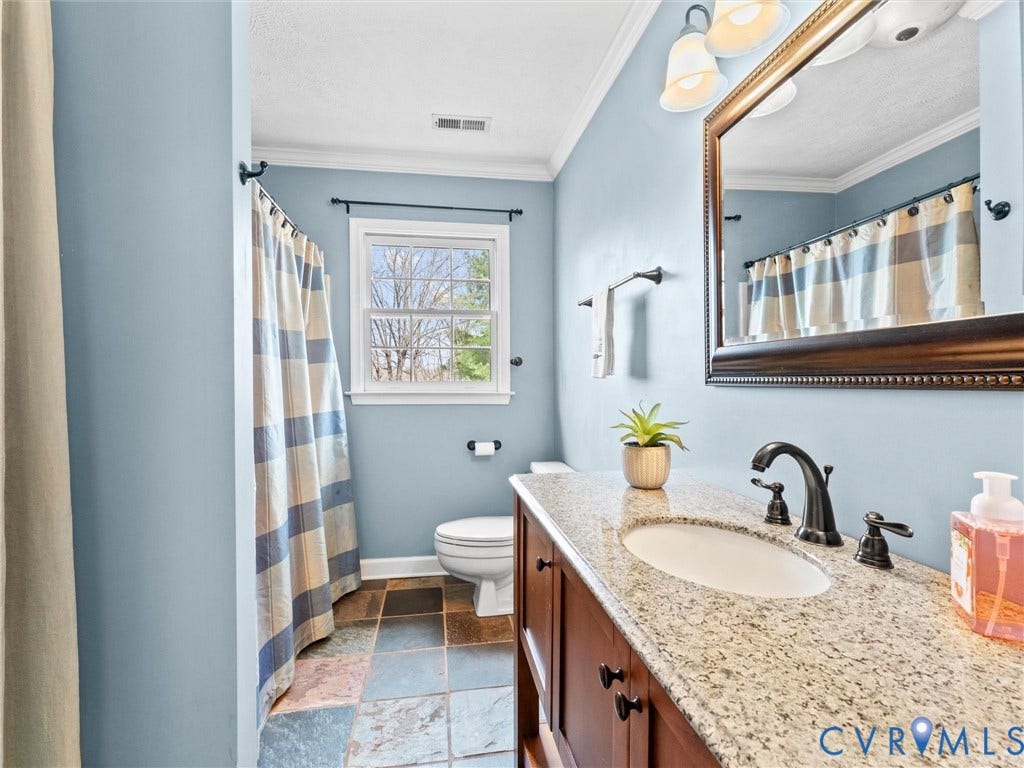 364 Poplar Drive, Blue Ridge Shores, Louisa, VA 23093