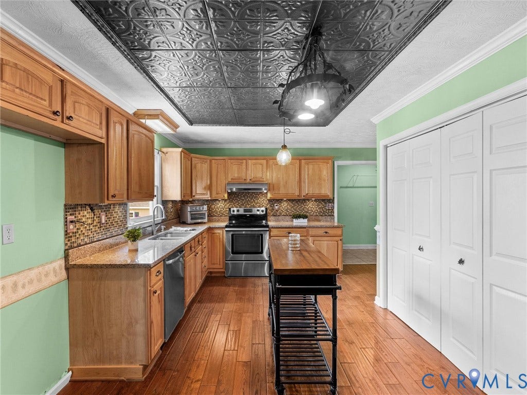364 Poplar Drive, Blue Ridge Shores, Louisa, VA 23093
