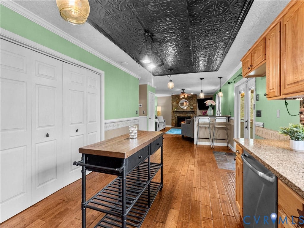 364 Poplar Drive, Blue Ridge Shores, Louisa, VA 23093