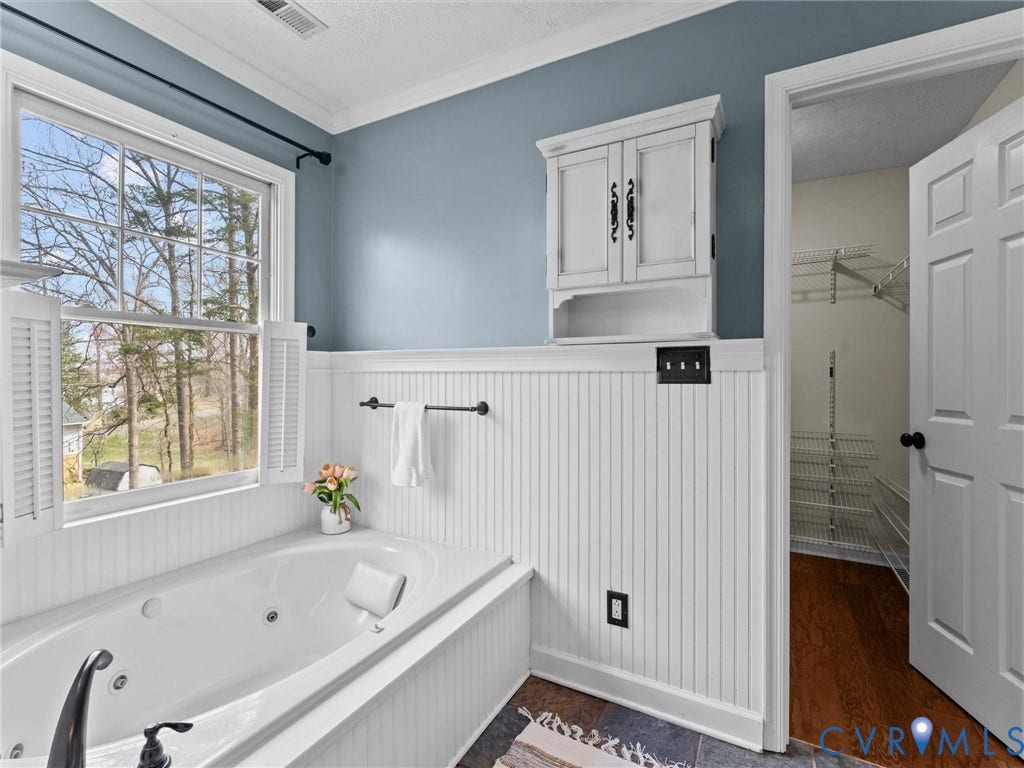 364 Poplar Drive, Blue Ridge Shores, Louisa, VA 23093