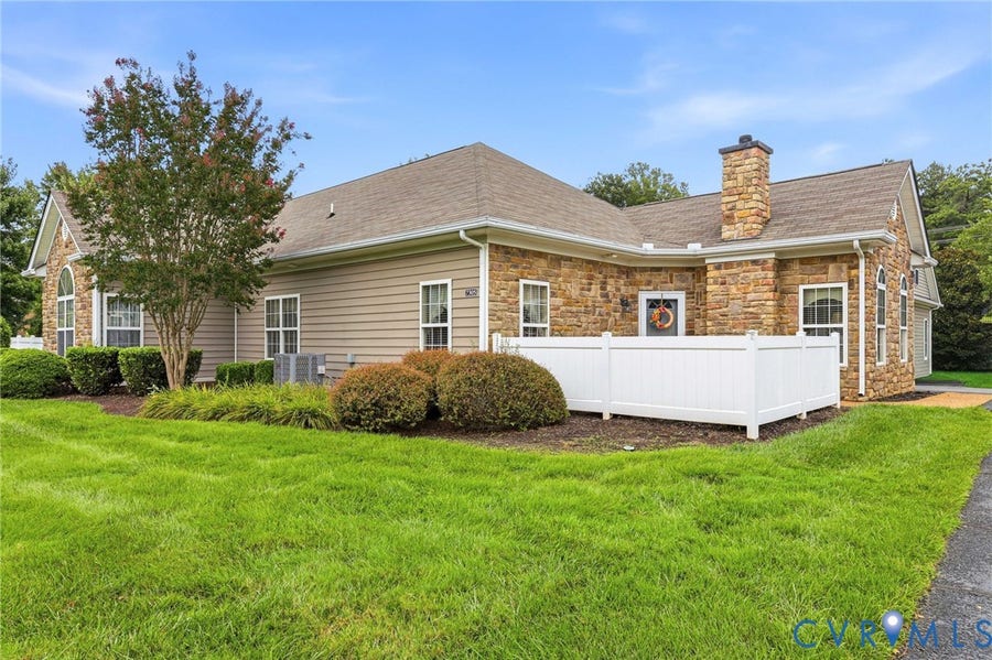Property photo for 7305 Norwood Pond Place, Midlothian, VA