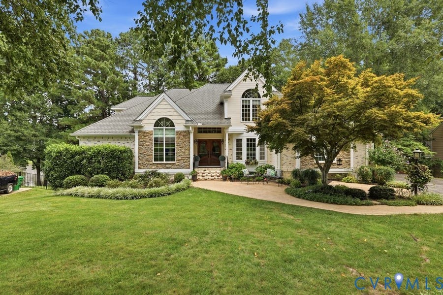 Property photo for 8809 Merseyside Lane, Chesterfield, VA