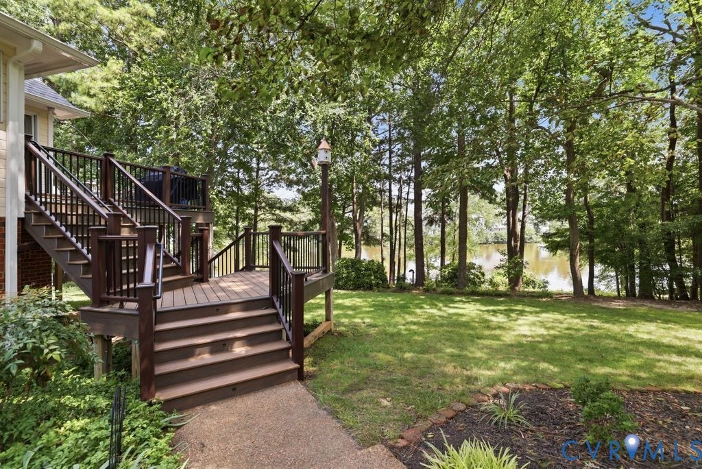 8809 Merseyside Lane, Chesterfield, VA 23832 gorgeous water views
