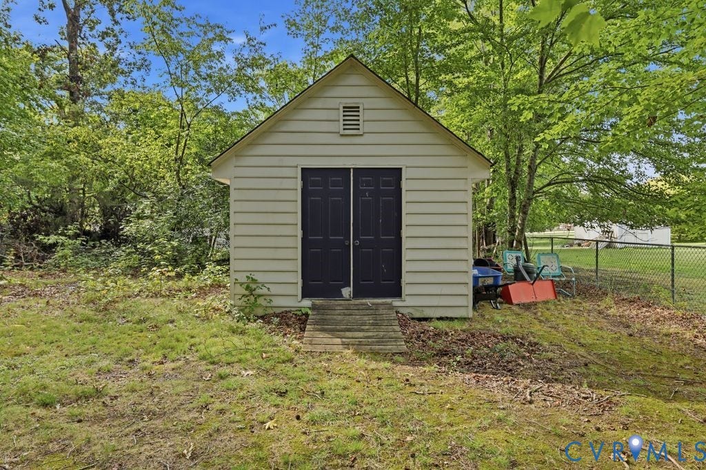 16220 Hunters Ridge Lane, Moseley, VA 23120 16220 Hunters Ridge Lane, Moseley, VA 23120