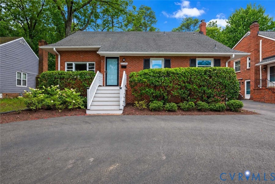 Property photo for 5709 Monument Avenue, Richmond, VA