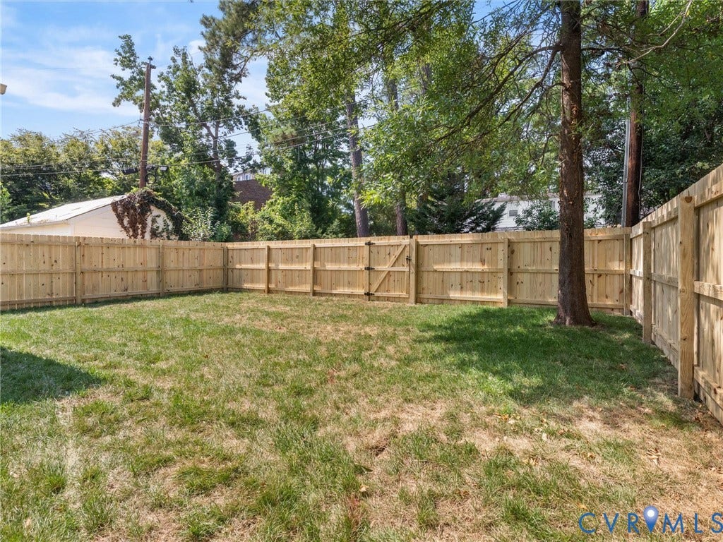 906 Maple Avenue, Richmond, VA 23226 Large fenced yard