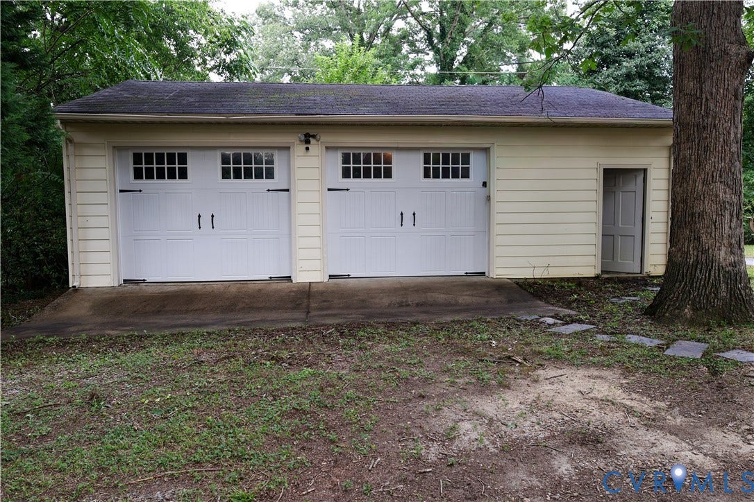 4941 Hopkins Road, Chesterfield, VA 23234 Detached two-car garage with an auxiliary side entrance
