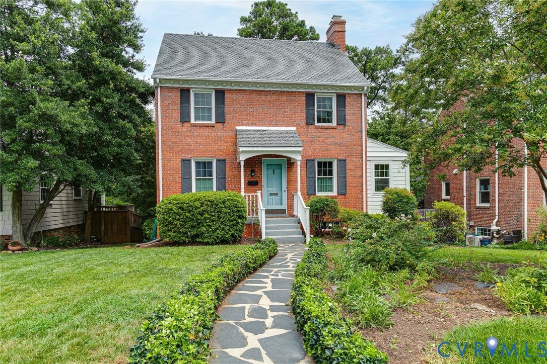 4213 Hillcrest Road, Forest Hill Park, Richmond, VA 23225 Slate walkway, flower beds, 1 block from river