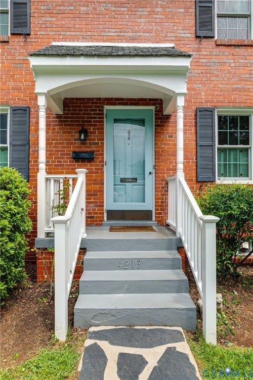 4213 Hillcrest Road, Forest Hill Park, Richmond, VA 23225 Covered front porch
