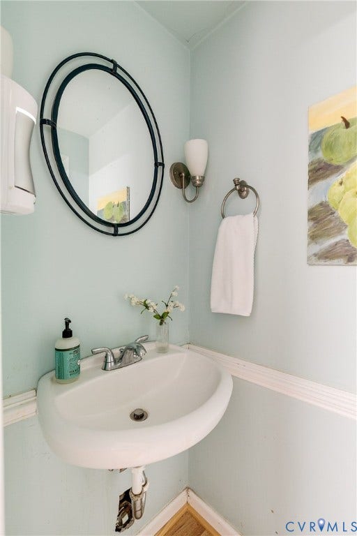 4213 Hillcrest Road, Forest Hill Park, Richmond, VA 23225 Powder room