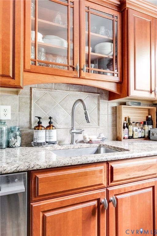5621 Cary Street Road, #U212, Cary/Libbie/Grove, Richmond, VA 23226 Granite counters