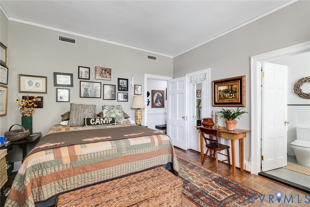 5621 Cary Street Road, #U212, Cary/Libbie/Grove, Richmond, VA 23226 View towards gallery hall