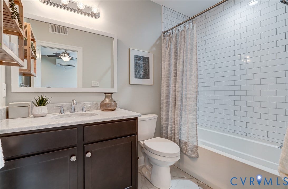 121 S Mulberry Street, The Fan, Richmond, VA 23220 Rear Bedroom Full Renovated En Suite Bath