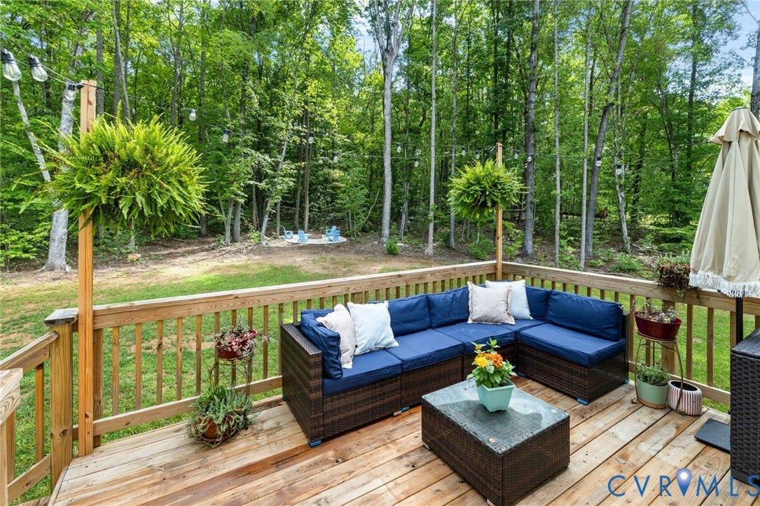 5284 Long Lane, Louisa, VA 23093 5284 Long Lane, Louisa, VA 23093