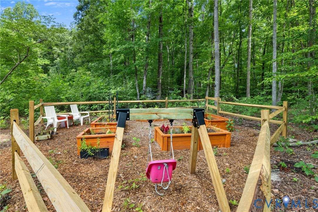 5284 Long Lane, Louisa, VA 23093 5284 Long Lane, Louisa, VA 23093