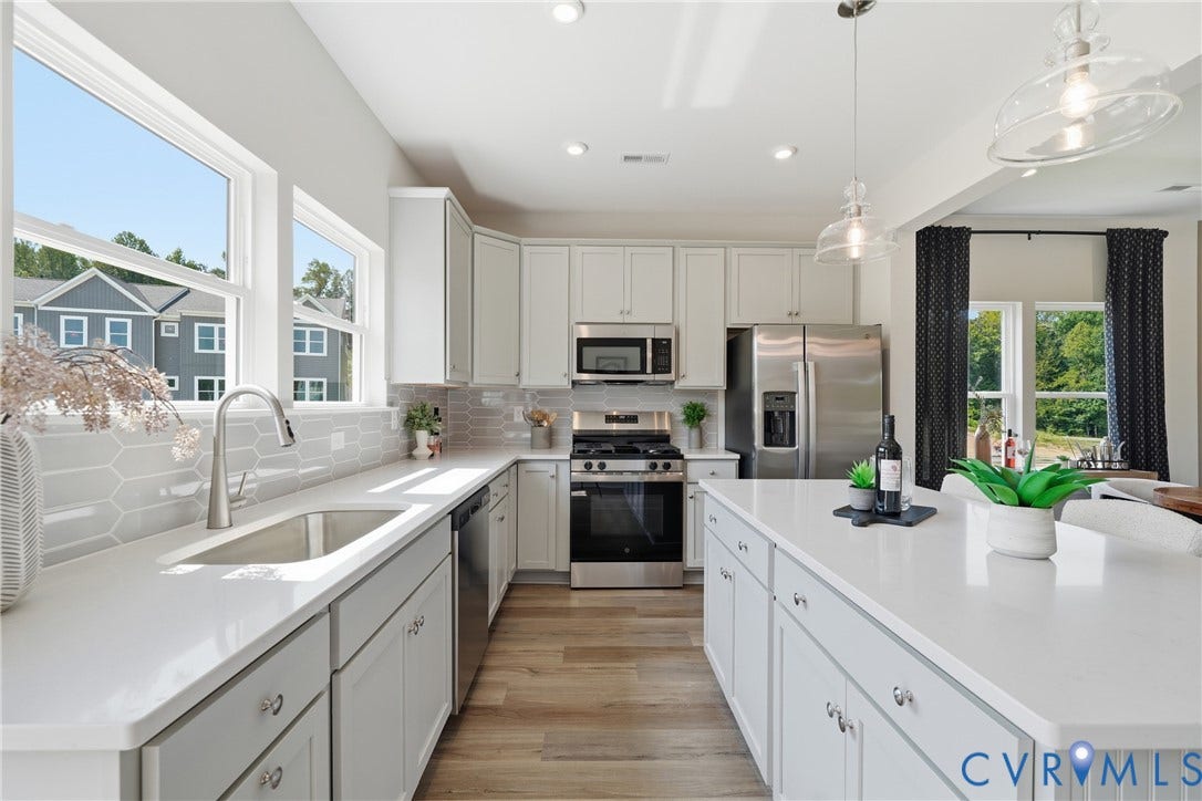 9807 Brookskirt Run, Glen Allen, VA 23059 9807 Brookskirt Run, Glen Allen, VA 23059