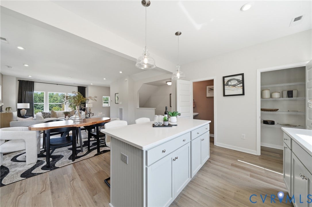 9807 Brookskirt Run, Glen Allen, VA 23059 9807 Brookskirt Run, Glen Allen, VA 23059