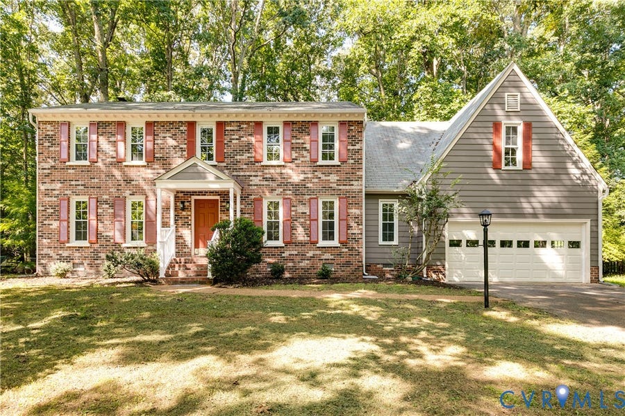 Property photo for 5808 Oak Knoll Road, Midlothian, VA