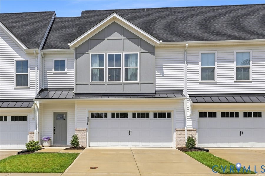Property photo for 6824 Oasis Breeze LN, Midlothian, VA