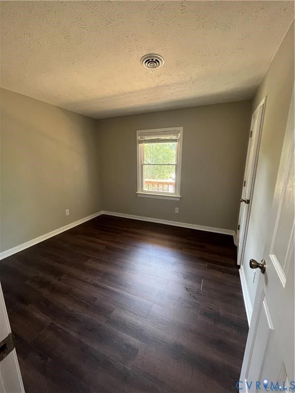 7032 Claybird Lane, Mechanicsville, VA 23111 7032 Claybird Lane, Mechanicsville, VA 23111