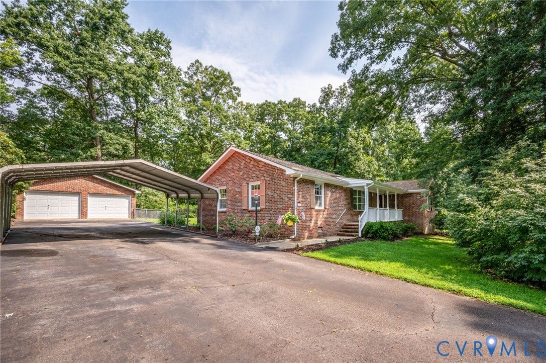13703 Happy Hill Road, Chester, VA 23831 13703 Happy Hill Road, Chester, VA 23831
