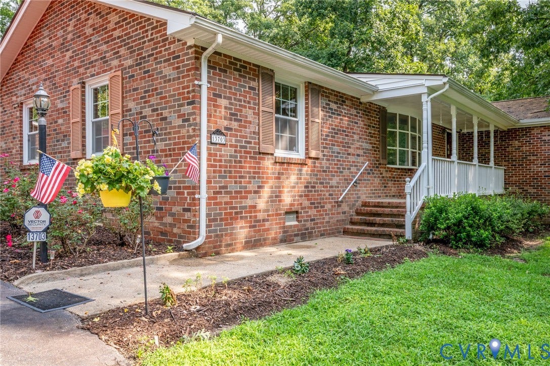 13703 Happy Hill Road, Chester, VA 23831 13703 Happy Hill Road, Chester, VA 23831