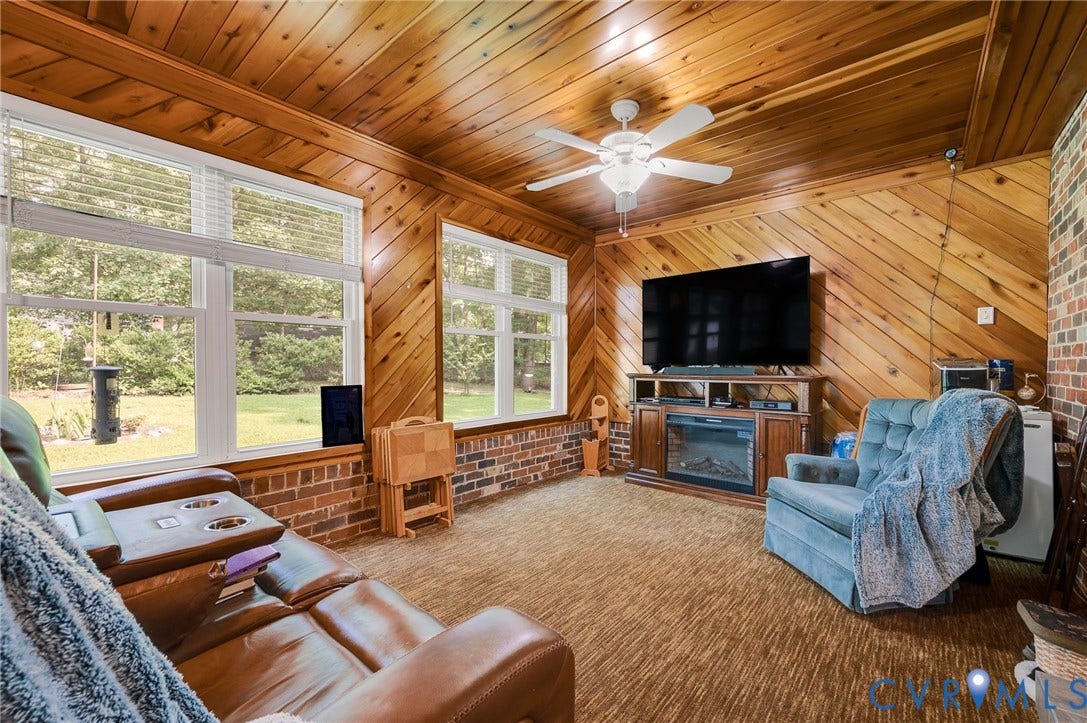 13703 Happy Hill Road, Chester, VA 23831 13703 Happy Hill Road, Chester, VA 23831