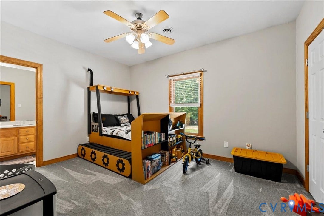 3060 Moyer Road, Powhatan, VA 23139 Recessed window with blinds, overhead ceiling fan with light, and carpeted flooring