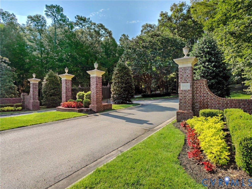 7 E Square Lane, Randolph Square, Richmond, VA 23238 Entrance for Randolph Square