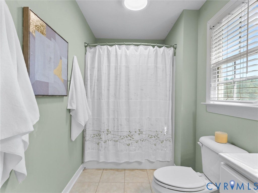 shared bathroom on the 2nd level