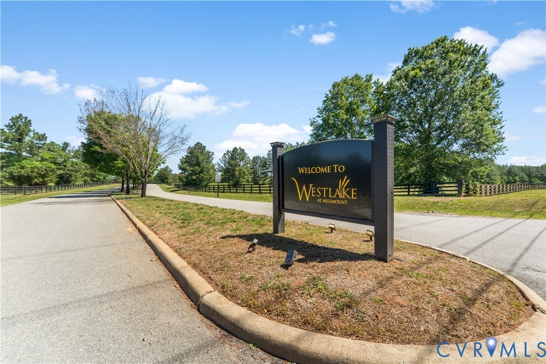 Westlake at Mill Mount grand entrance