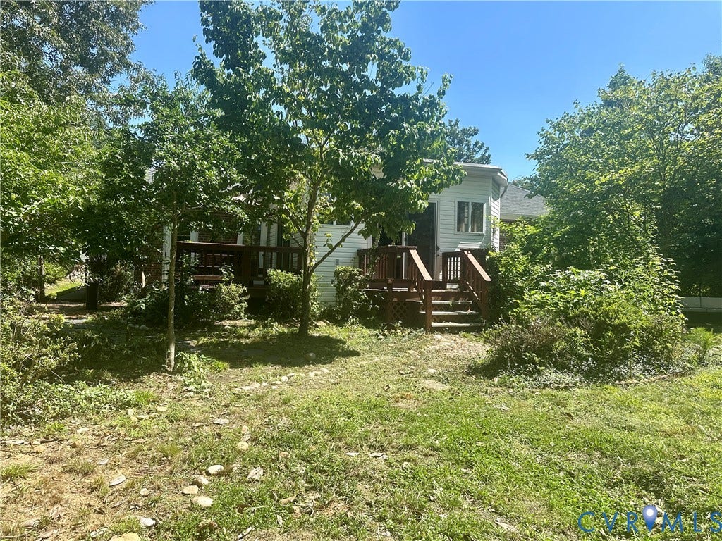 6513 Hagueman Drive, Richmond, VA 23225 Back deck