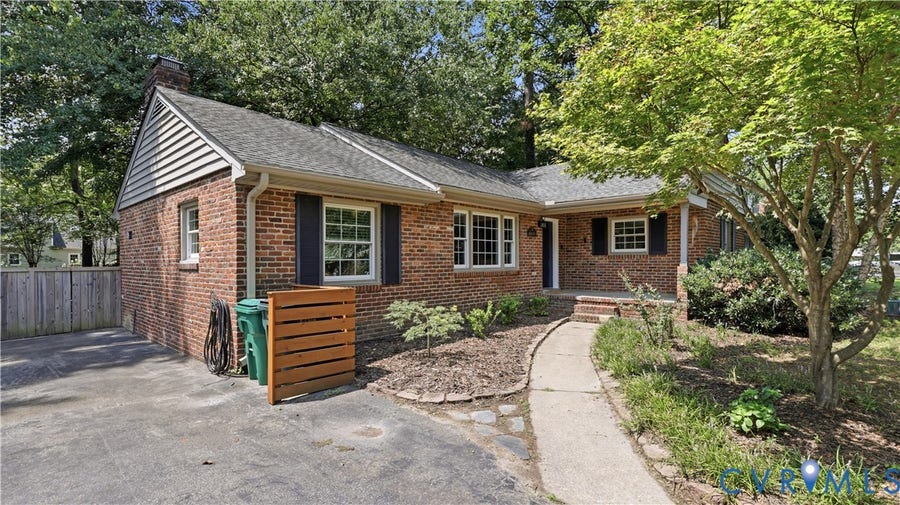 Property photo for 8219 Galway Lane, Henrico, VA