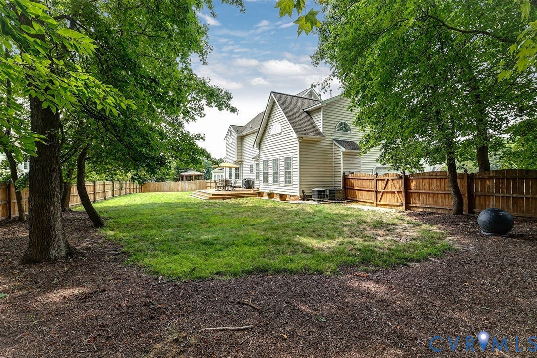 This back yard is over 200' from end to end!