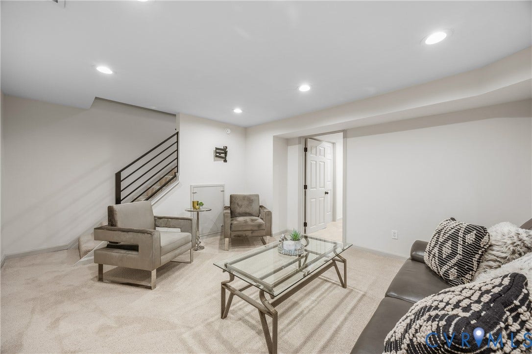 1 Long Leaf Lane, Palmyra, VA 22963 1 Long Leaf Lane, Palmyra, VA 22963