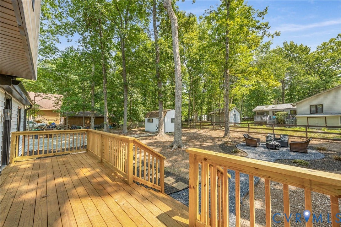 1 Long Leaf Lane, Palmyra, VA 22963 1 Long Leaf Lane, Palmyra, VA 22963