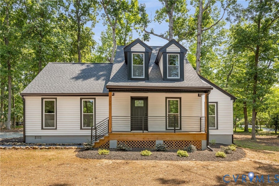 Property photo for 1 Long Leaf Lane, Palmyra, VA