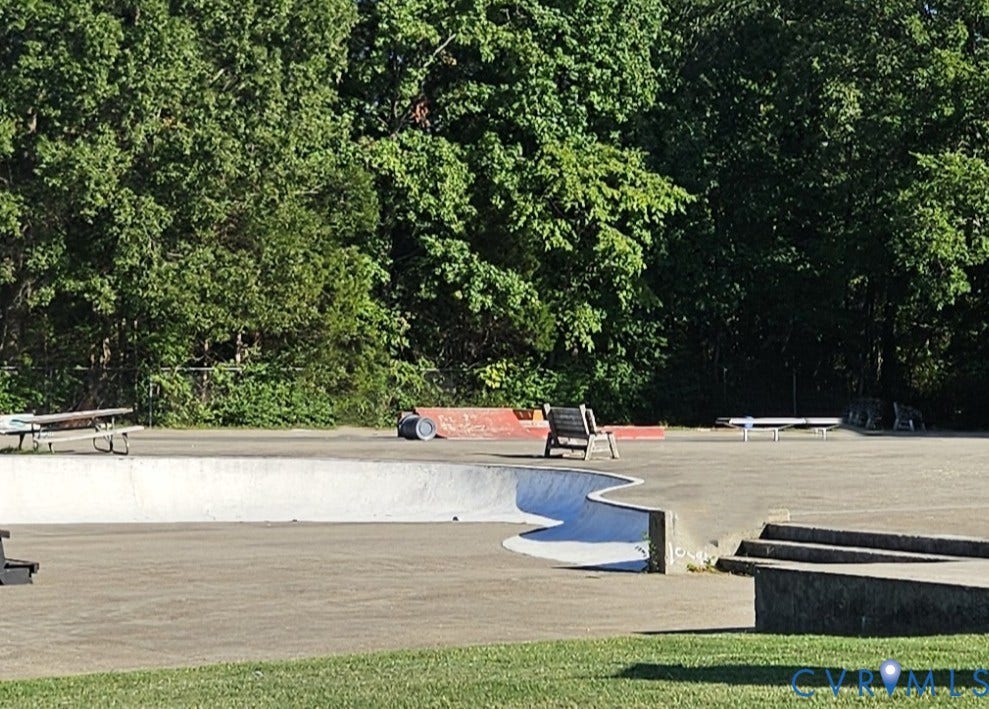 Skate Area - Laurel Park